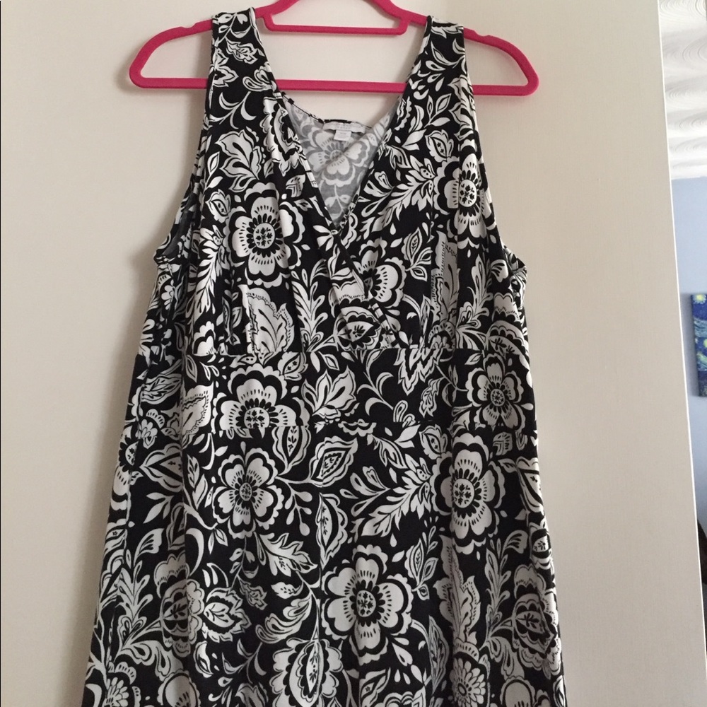 Black and white paisley dress!