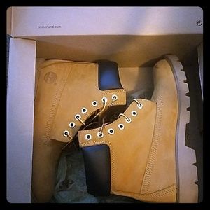 Practically new Timberland boots