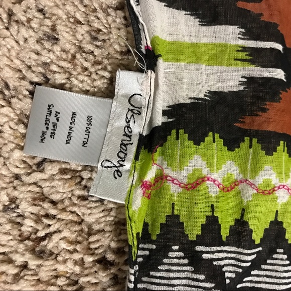 Aztec Print Scarf - Picture 4 of 8