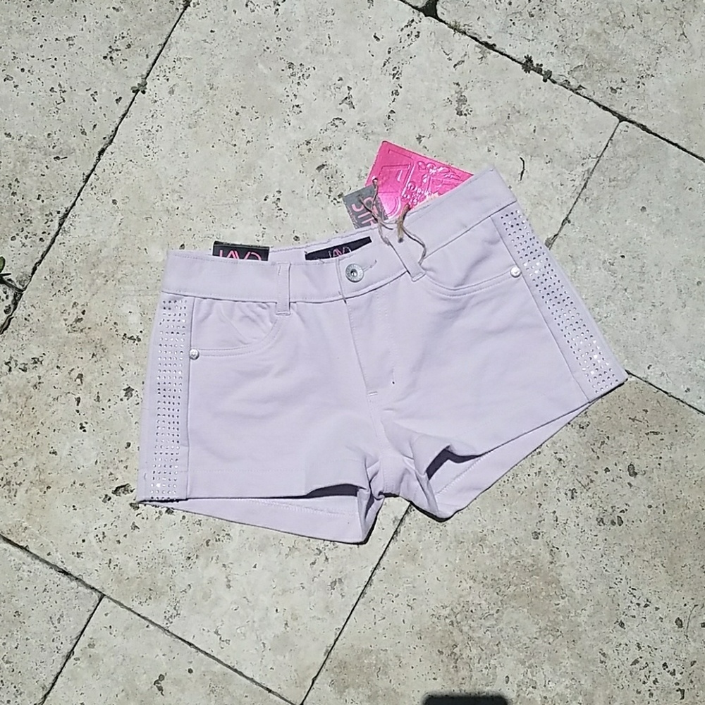 ⚡🎈➡️ NWT Lavender Shorts Rhinestone Detail