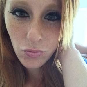 Meet your Posher, Danielle biity