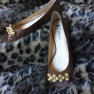 *SALE* peek toe chocolate brown leather flats