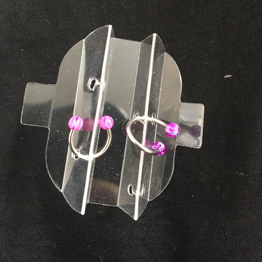 2 brand new ( unused ) 18g facial piercings