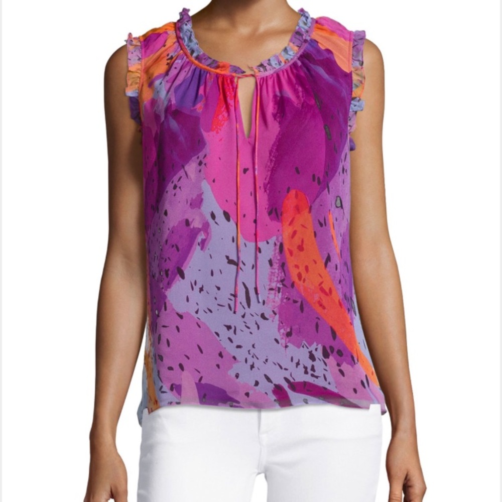 DVF 100% Silk top w bow tie front NWT