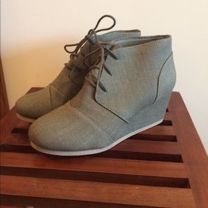 Maurices brand olive wedge booties