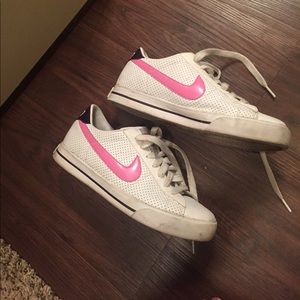 Pink/white/purple Nike sneakers