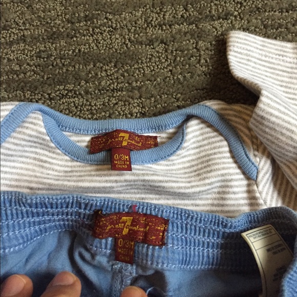 Boys 0-3 month matching set. White,grey and blue. - Picture 3 of 3