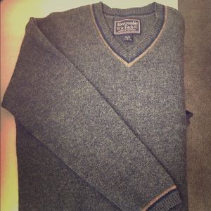 Vintage Abercrombie & Fitch Men's sweater