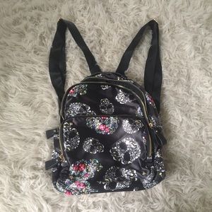 Black sugar skull backpack w/ gold accents ✨