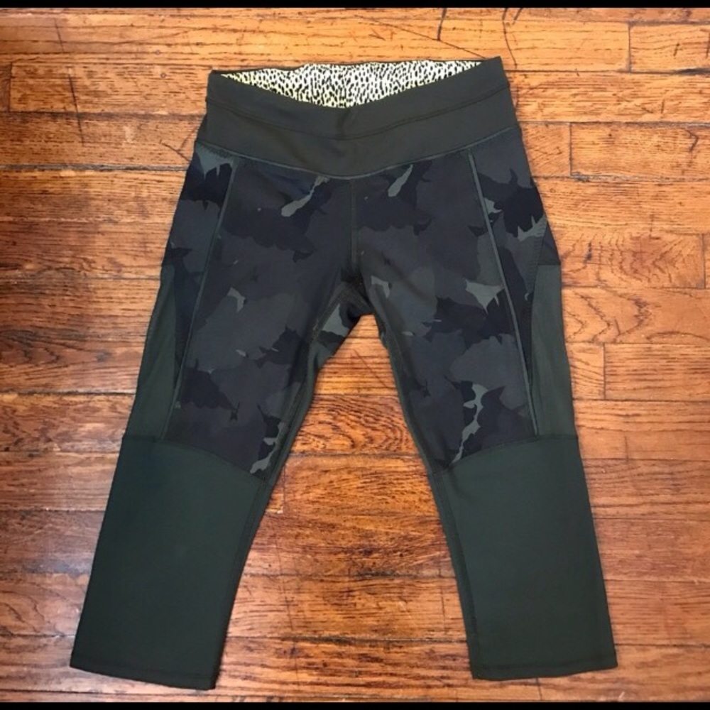 RARE lululemon training tough camo crops