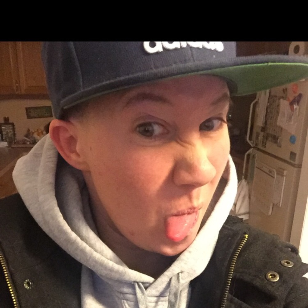 Meet your Posher, Angie