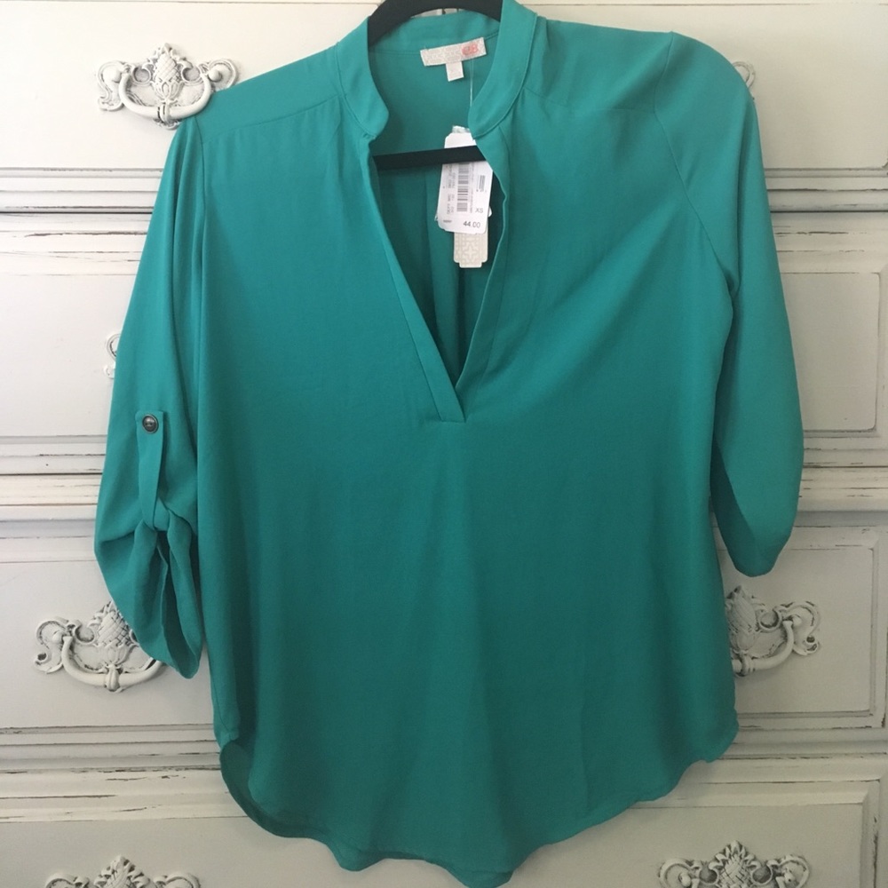 Beautiful Gianni Bini Top NWT size xs