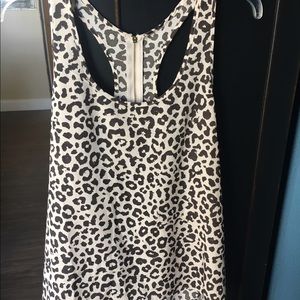 NWOT: Women's Razorback Tank top
