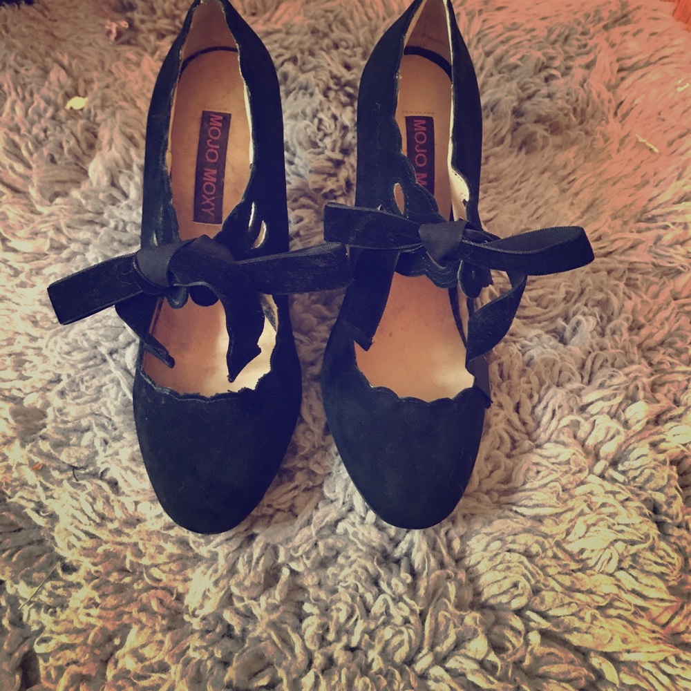 Black heals