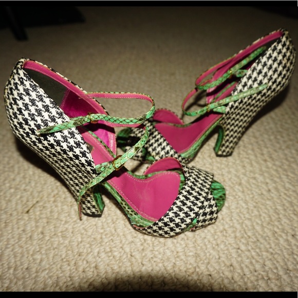 Dolce & Gabanna vintage Heels - Picture 2 of 4