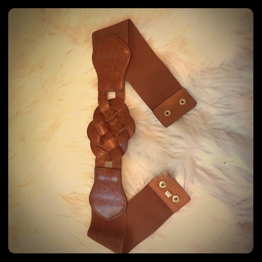 Pretzel woven Camel belt with snap closure