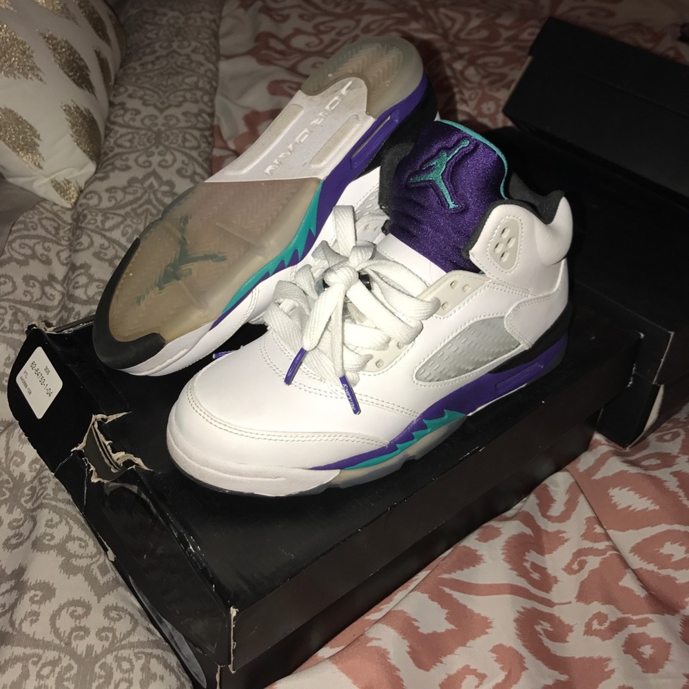 Grape 5s - Picture 3 of 3