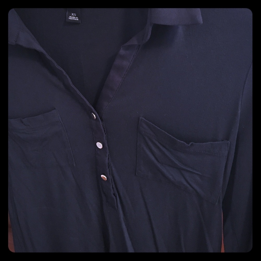 Navy blue Ann Taylor soft button 3/4 sleeved top
