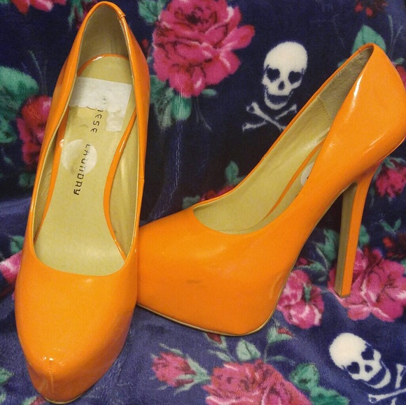 Chinese Laundry Shoes - Bright Orange
Chinese Laundry Platform
Heels