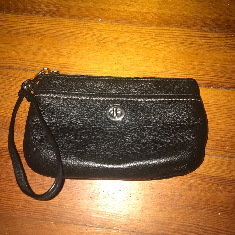 Authentic Coach Black Leather wristlet