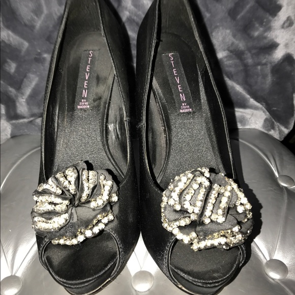 Steven by Steve Madden Pumps - Picture 1 of 4