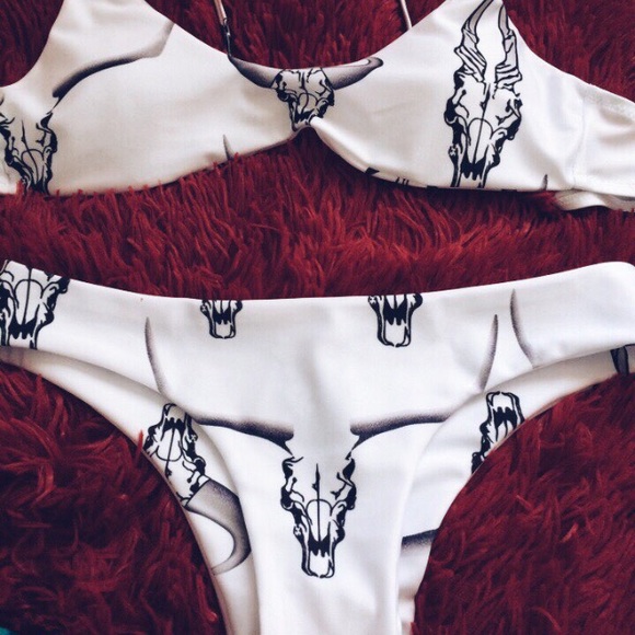 Last One!! Cow Skull Gypsy Boho Bikini - Picture 4 of 6
