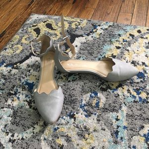 Chinese Laundry grey flats