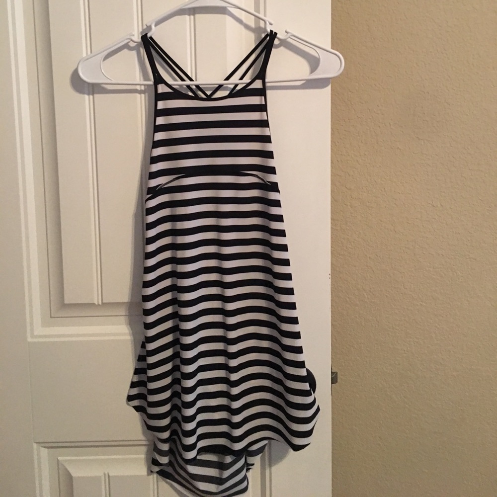 Lululemon tank