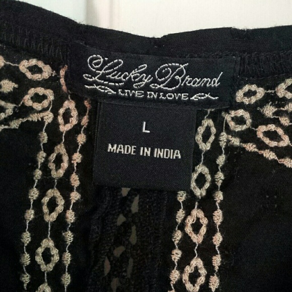 Sleeveless top - Picture 2 of 3