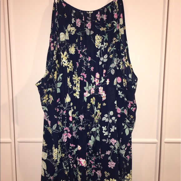 NY&C Floral Pleated Tie Back Tank - Picture 2 of 4