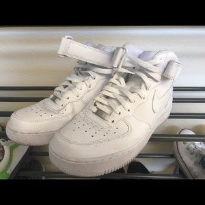 Nike Air Force 1 Mid