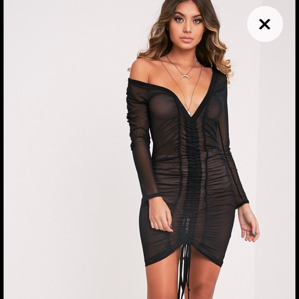 KIM KARDASHIAN VMAs inspired black dress