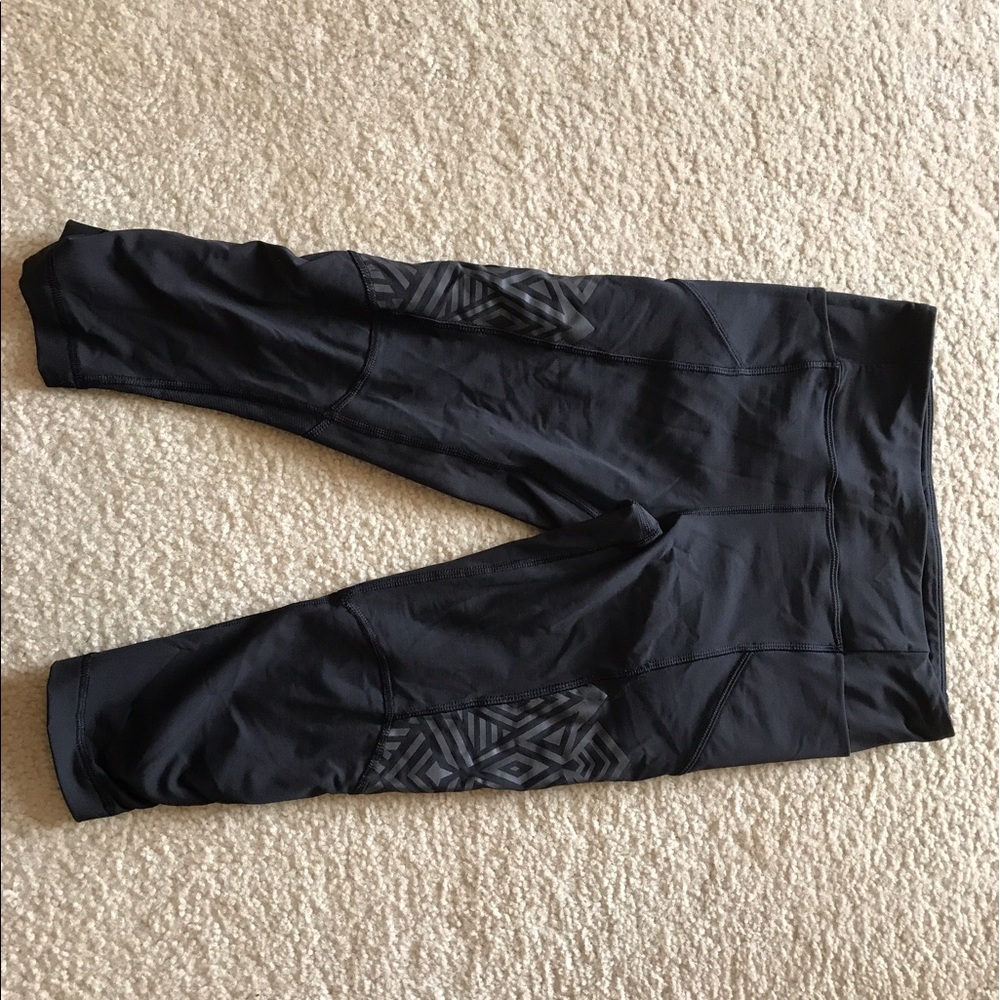 Lululemon Luxstream Crops