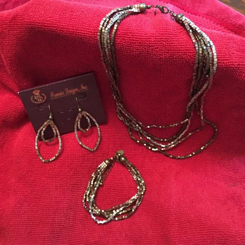 Necklace earring and bracelet set