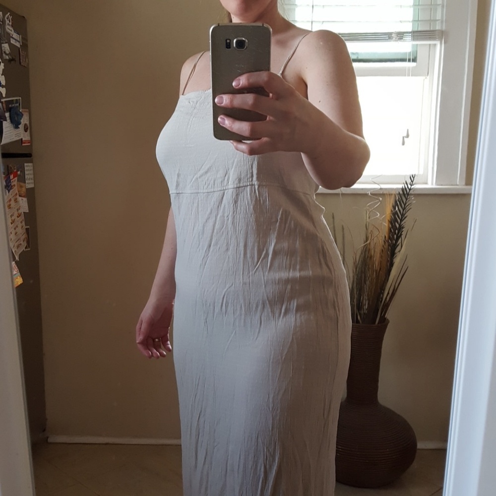 EXPRESS cream dress Size 11/12 - Picture 2 of 4