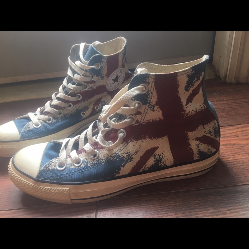 Brittish flag womens converse