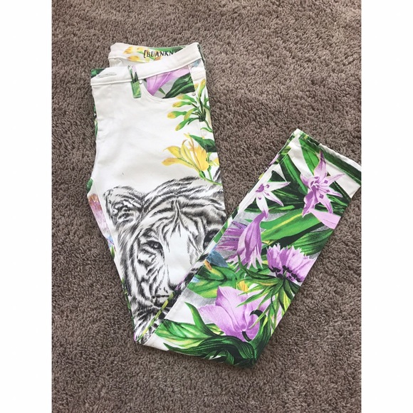 BlankNYC JUNGLE SKINNY JEANS. NEVER WORN. - Picture 4 of 4