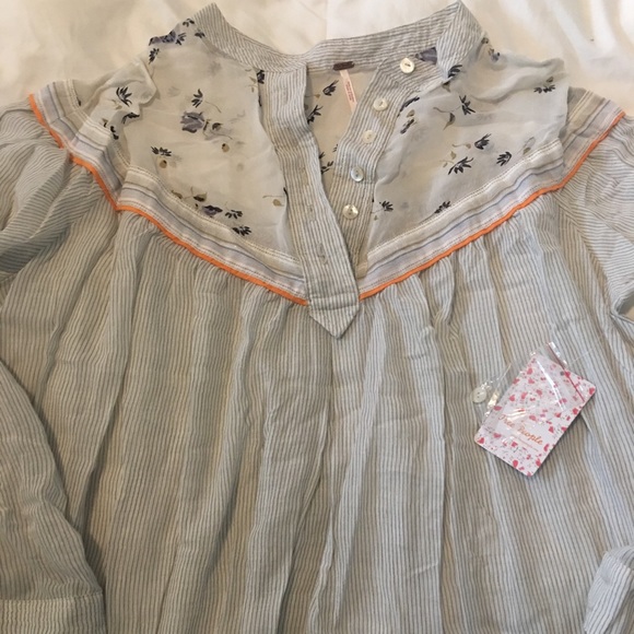 NWT Free People Neutral top - Picture 5 of 8