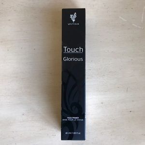 New in Box Younique Glorious Face Primer