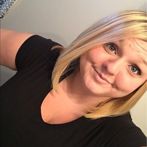 Meet your Posher, Courtney