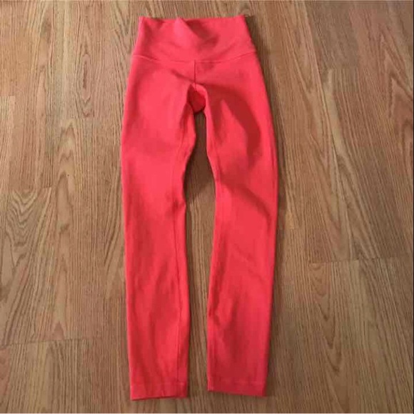 ❌❌SOLD❌❌ LULULEMON High Times 2 - Picture 2 of 5