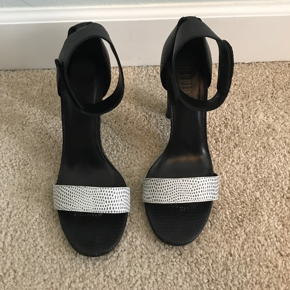 Nicholas designer pumps