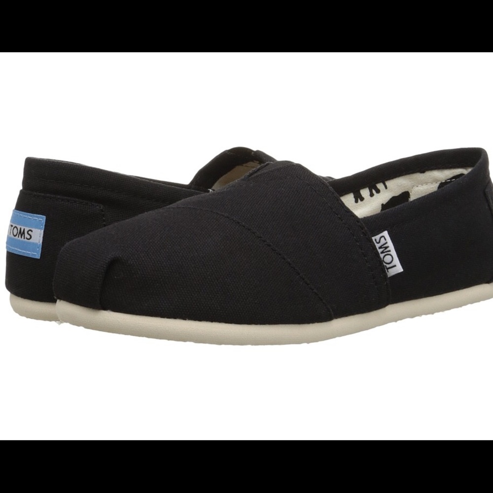 **TOMS** Canvas Shoes ~ Size 9