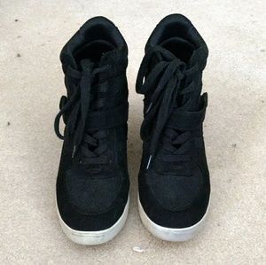 Steve Madden Heeled Sneakers size 9.5