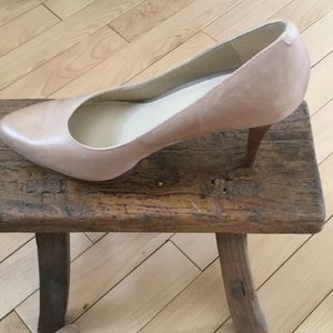 Beige heels Nine West