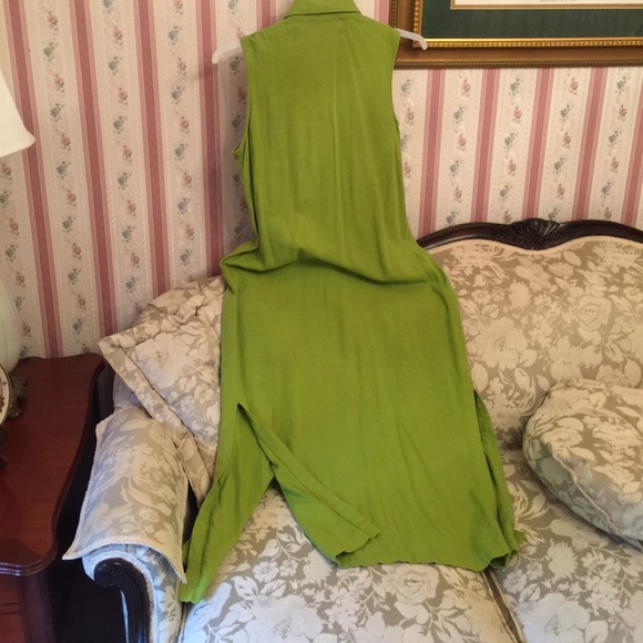 👗 Dress - Picture 2 of 2