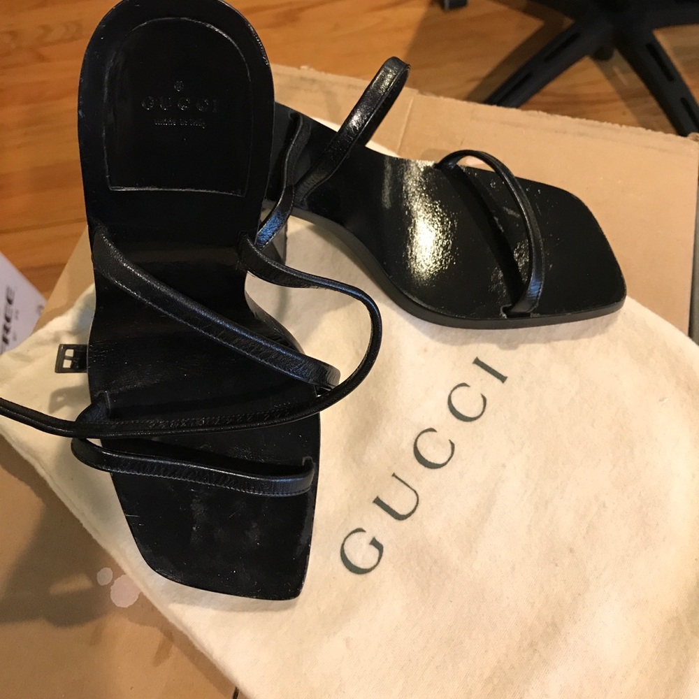 Gucci strappy sandals