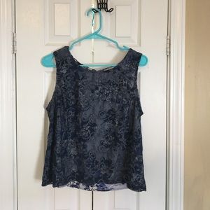 Gorgeous blue floral shimmery top
