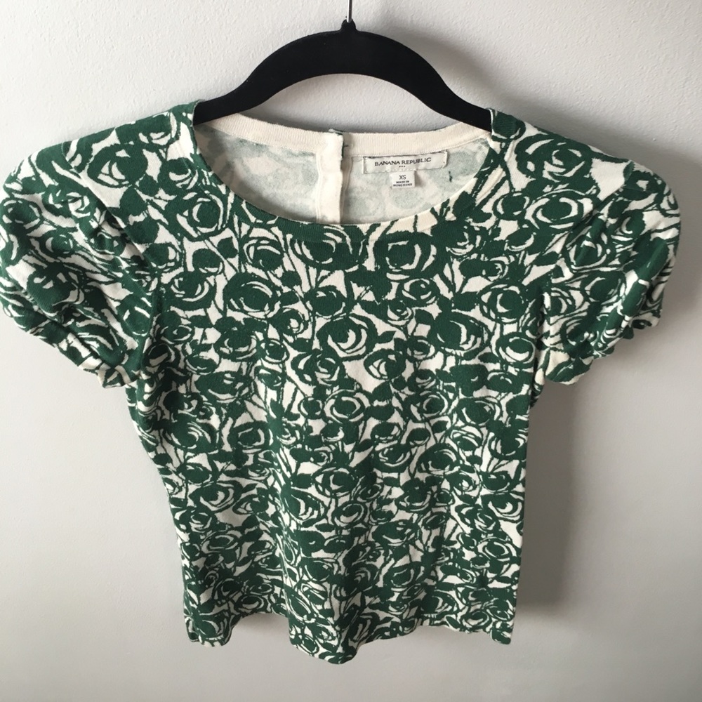 Banana republic print button sweater