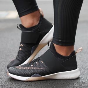 Nike air zoom strong